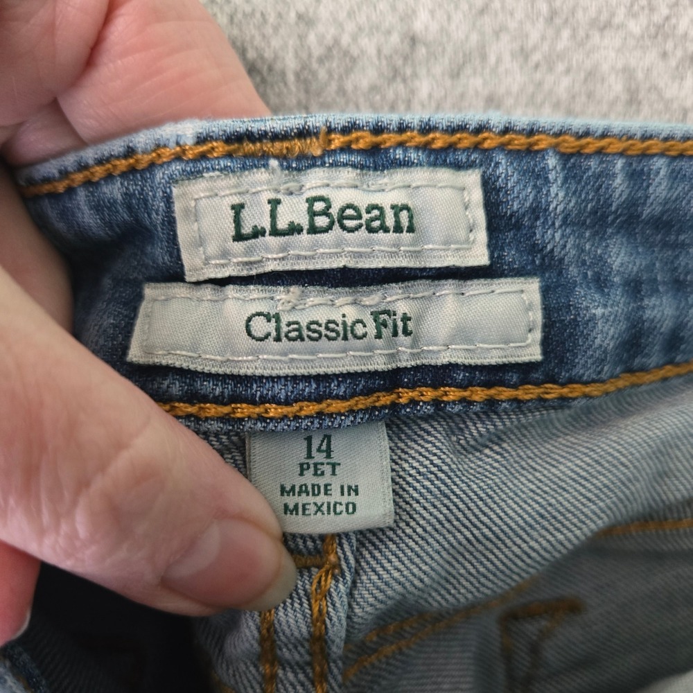 LL Bean Classic Fit Straight Leg Jeans Womens 14 Petite Blue Stretch 500328 - Picture 4 of 11